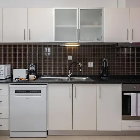 Апартаменты Alta Vista Canico By An Island Санта-Крус